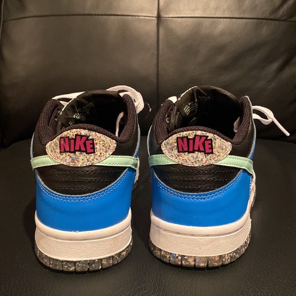 NIKE DUNK LOW - Picture 2 of 5